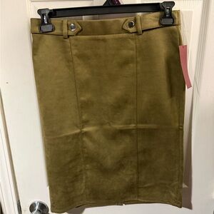 ❣️❄️Chic Olive Pencil Skirt